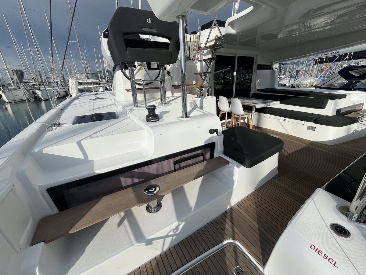 Lagoon 43 — photo 41