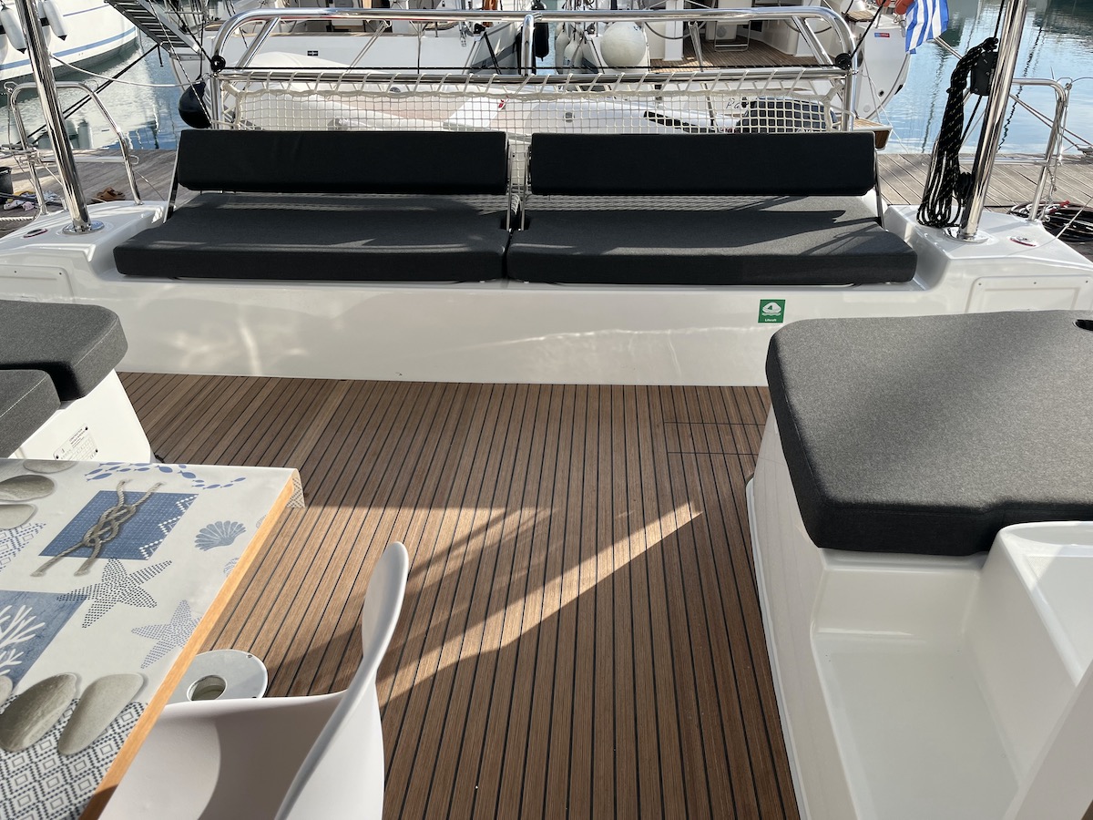 Lagoon 43 — photo 28