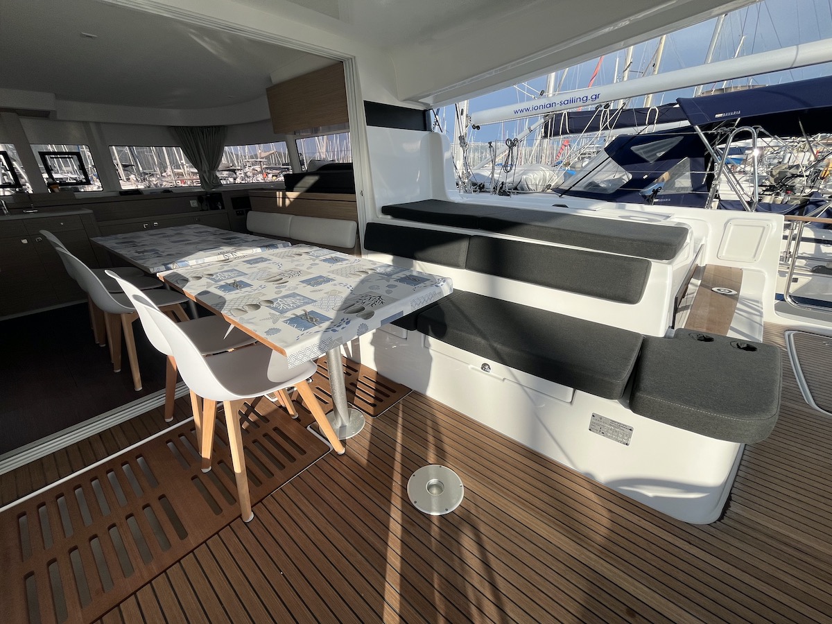 Lagoon 43 — photo 45