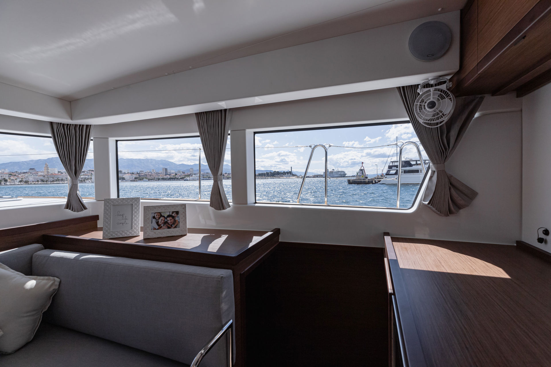 Lagoon 40 — photo 12