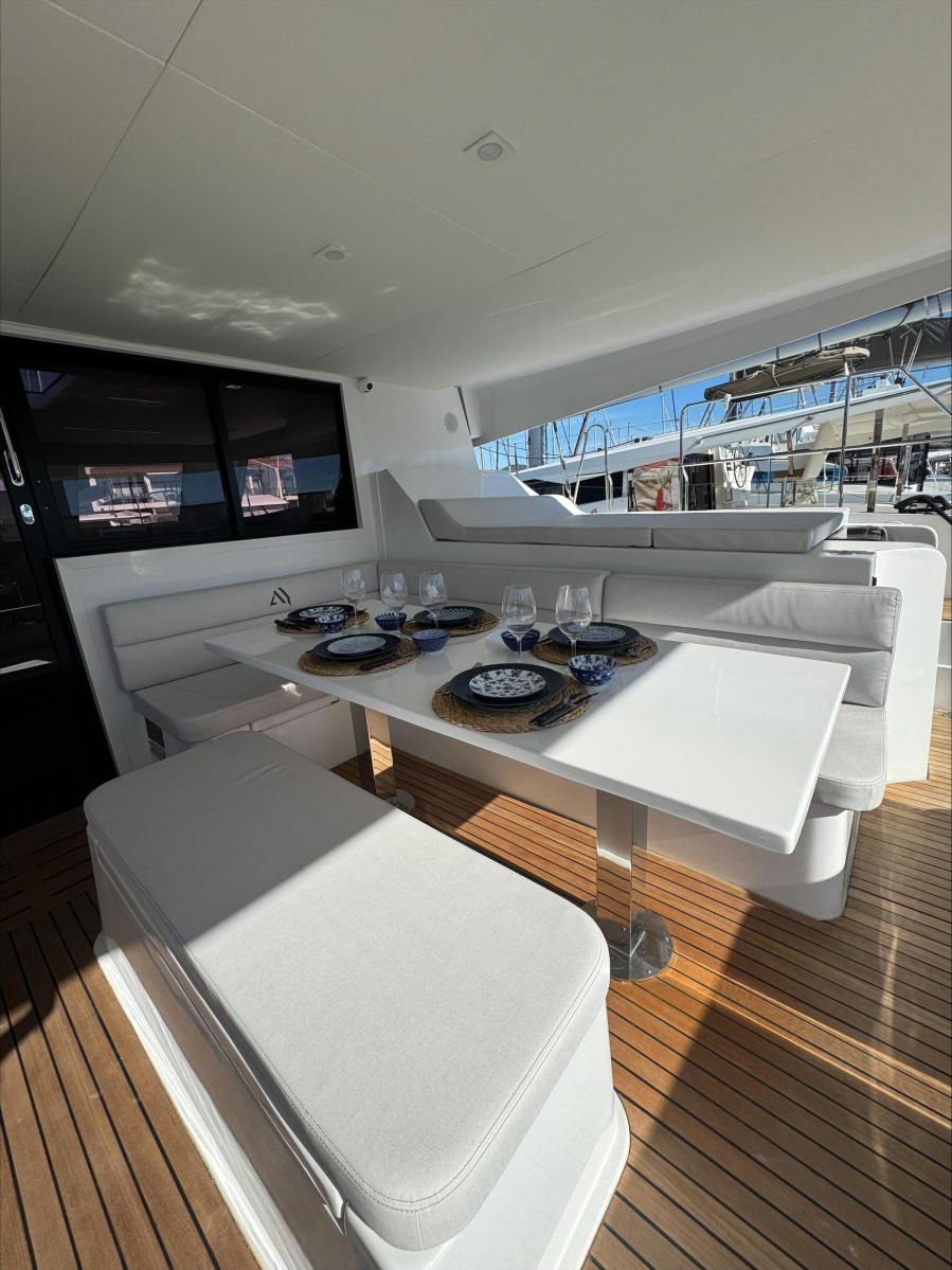 Aventura 45 — photo 21