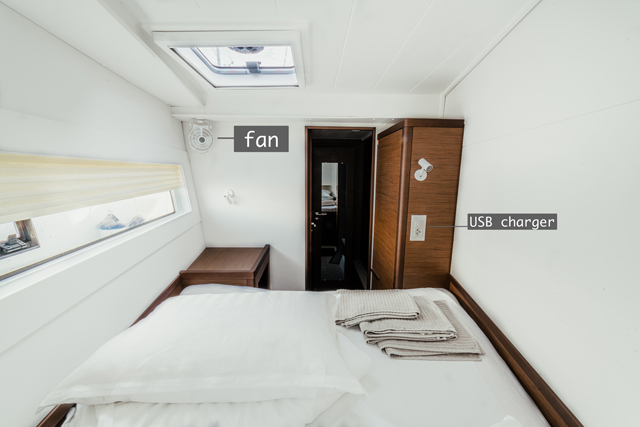 Lagoon 40 — photo 10