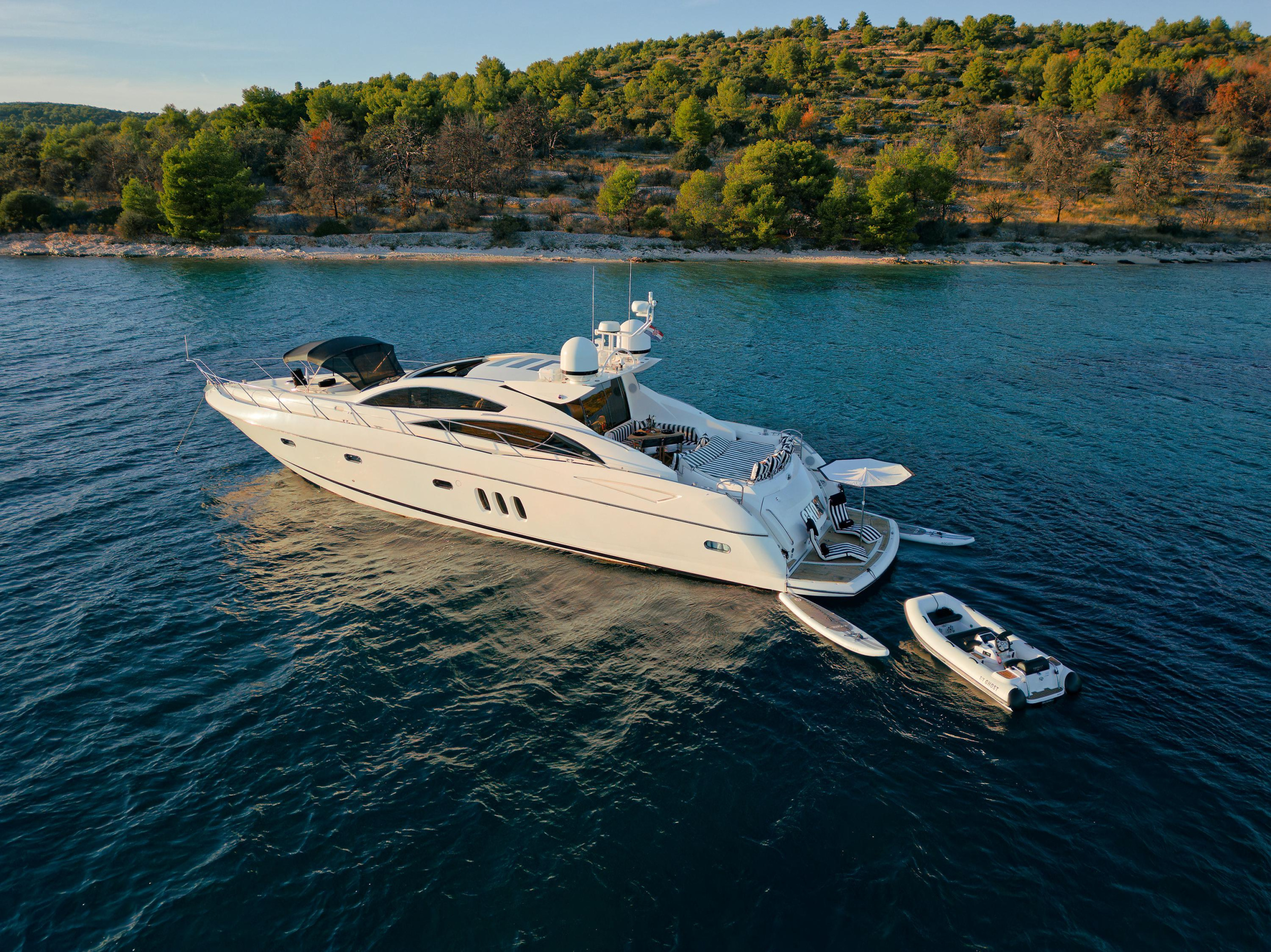 Predator 72 — photo 35