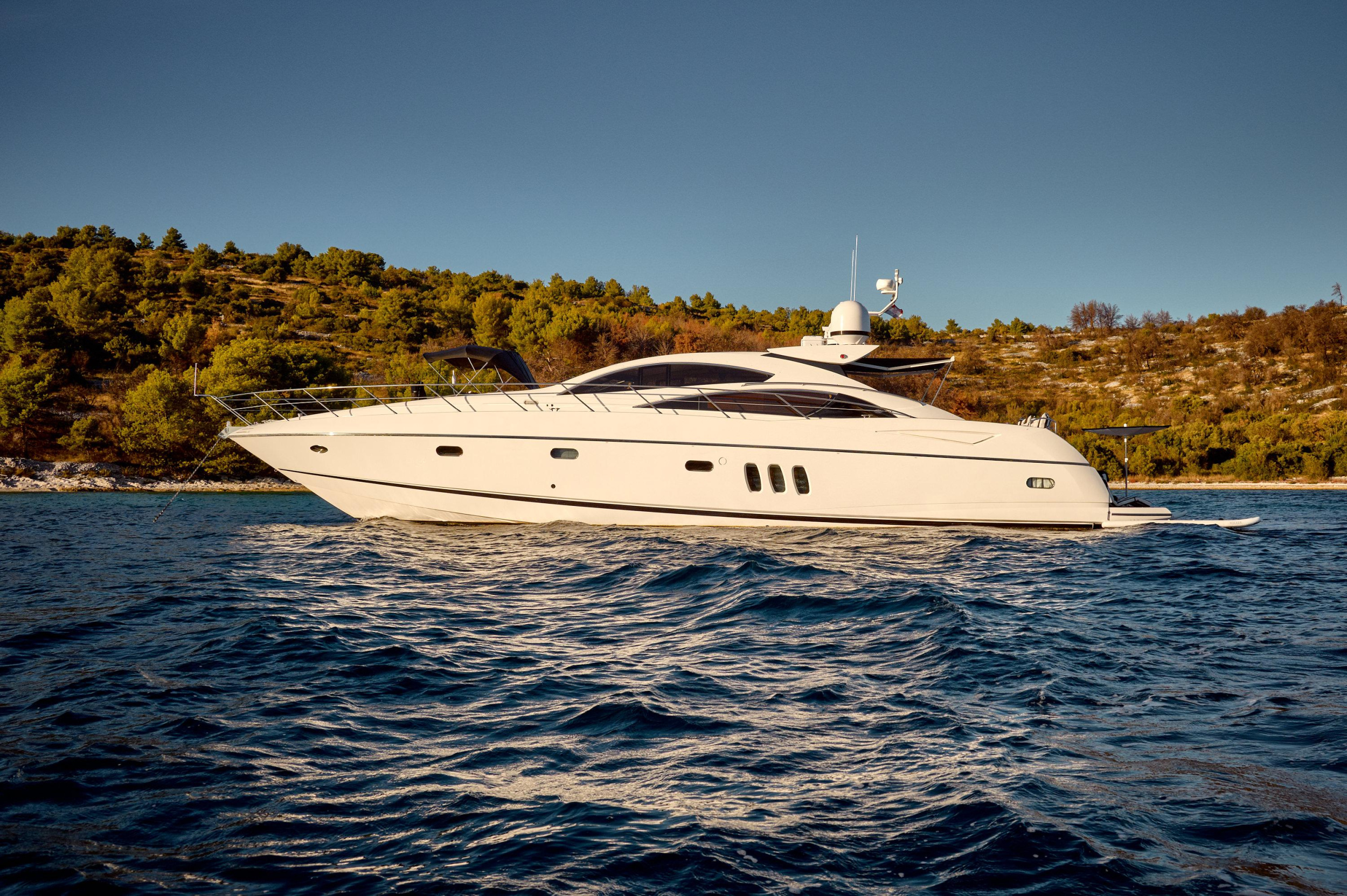 Predator 72 — photo 37