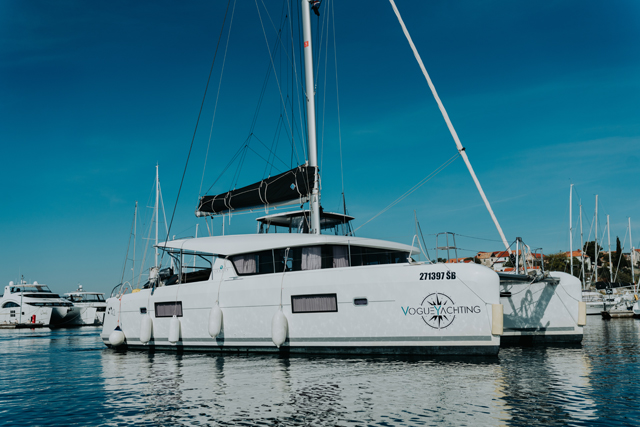 Lagoon 42 — photo 18