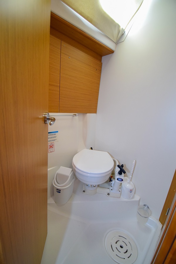 Sun Odyssey 44 i — photo 14