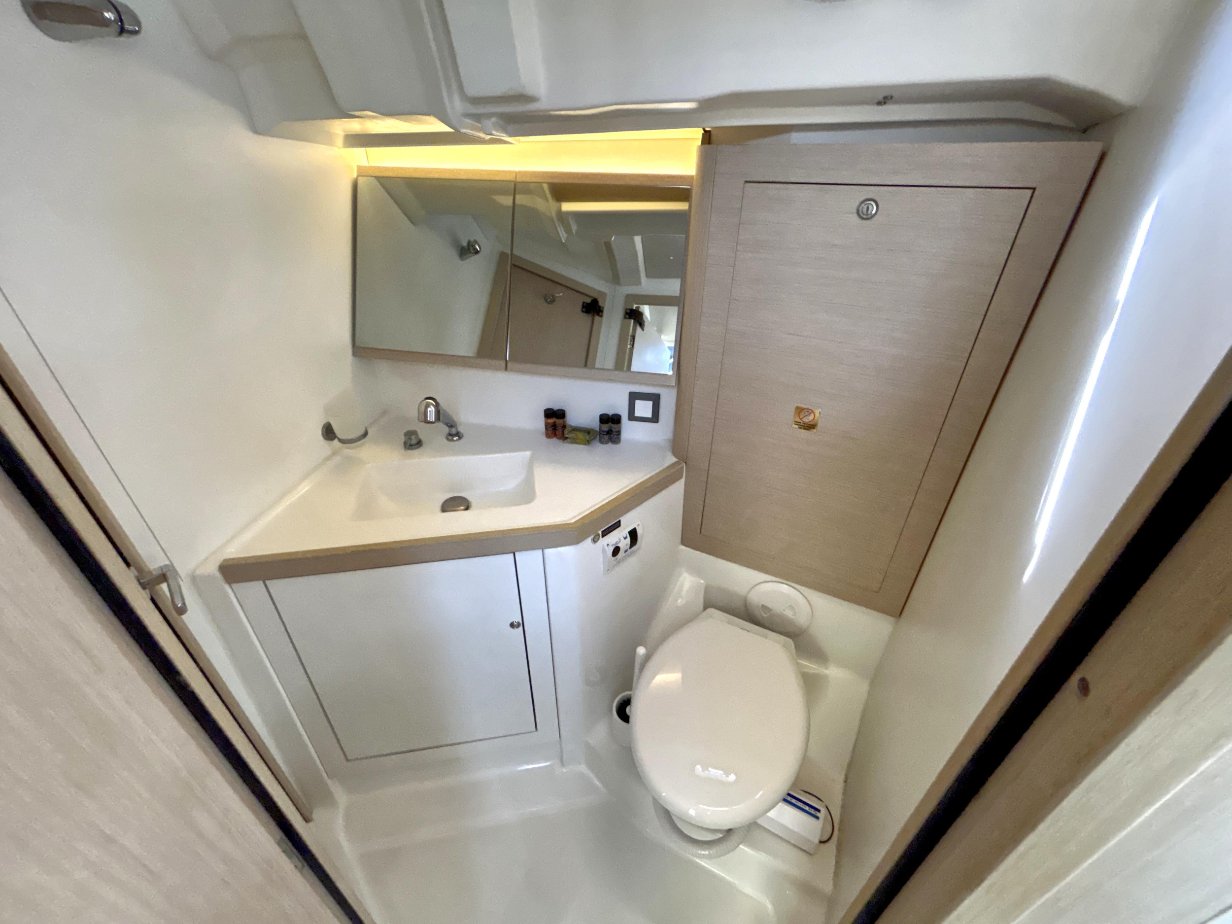Oceanis 46.1 — photo 17