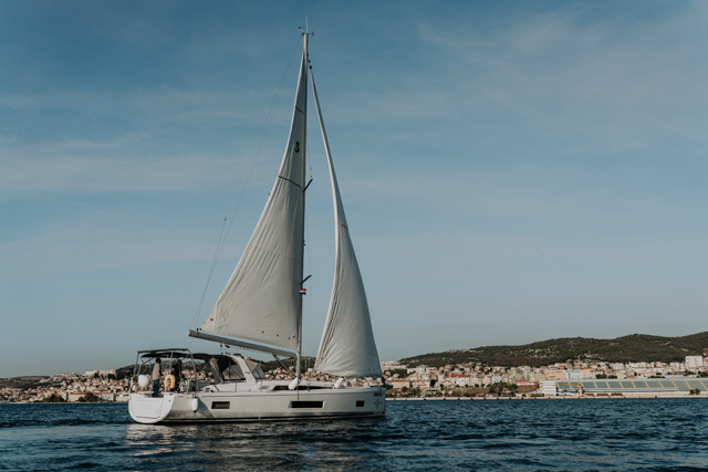 Oceanis 46.1 — photo 12