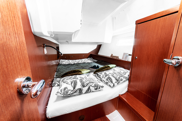 Oceanis 45 — photo 35