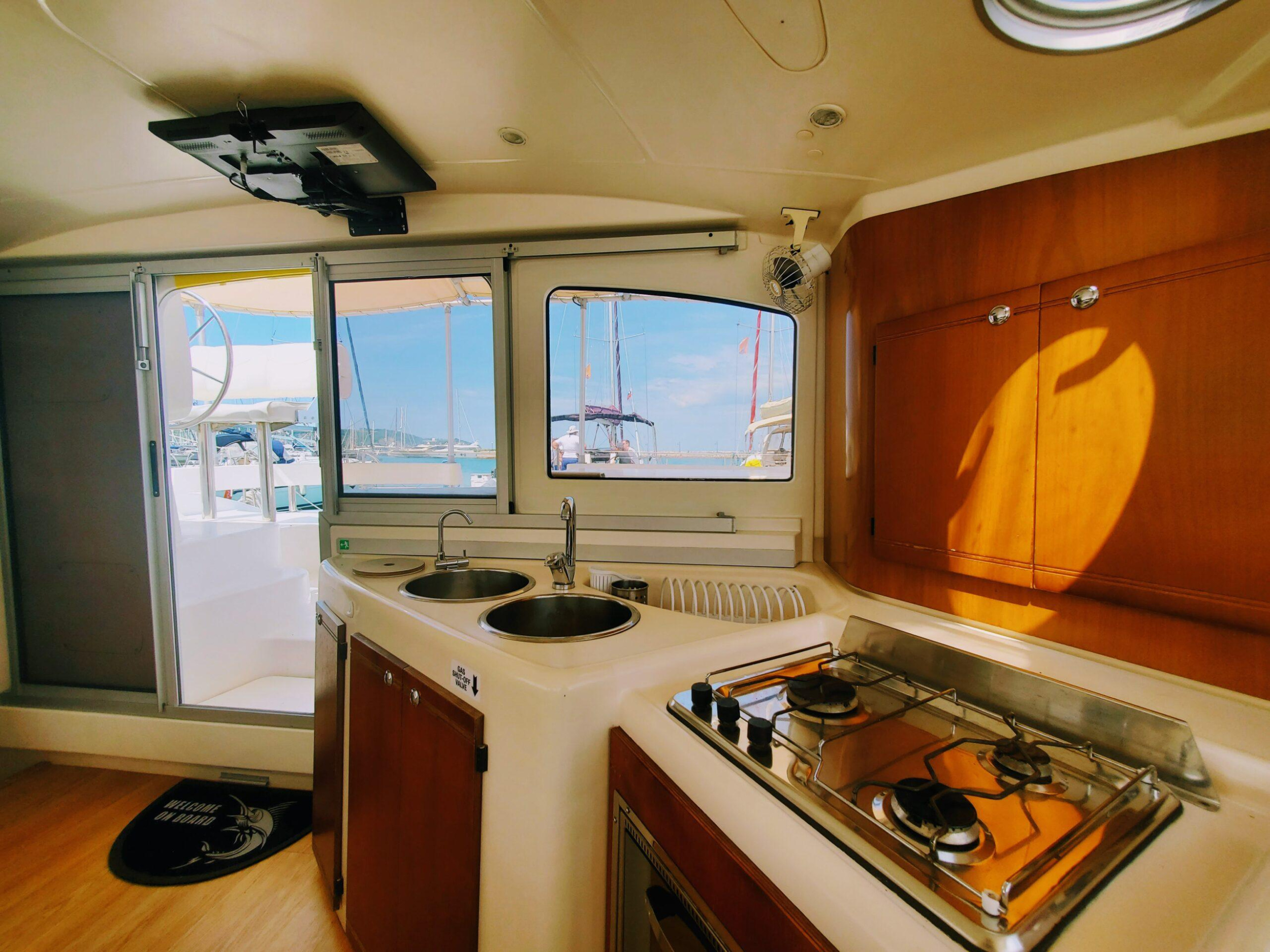 Lavezzi 40 — photo 3