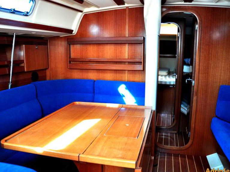 Dufour 44 — photo 2