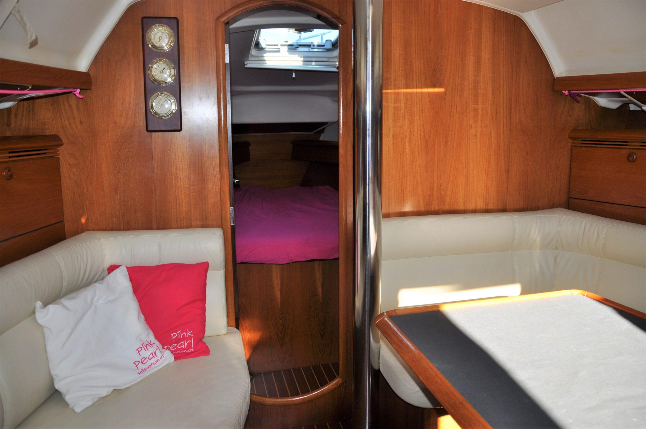 Sun Odyssey 37 — photo 2