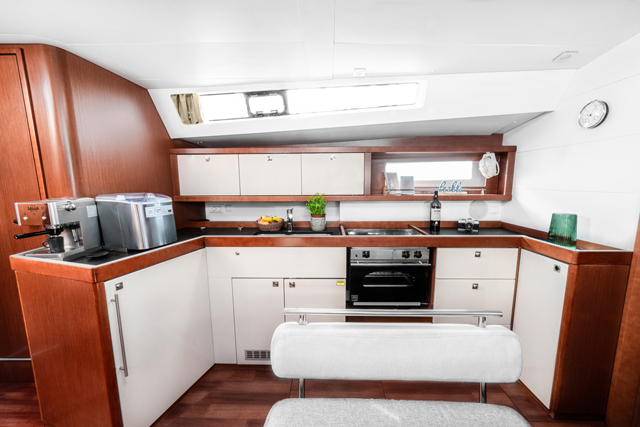 Oceanis 45 — photo 25