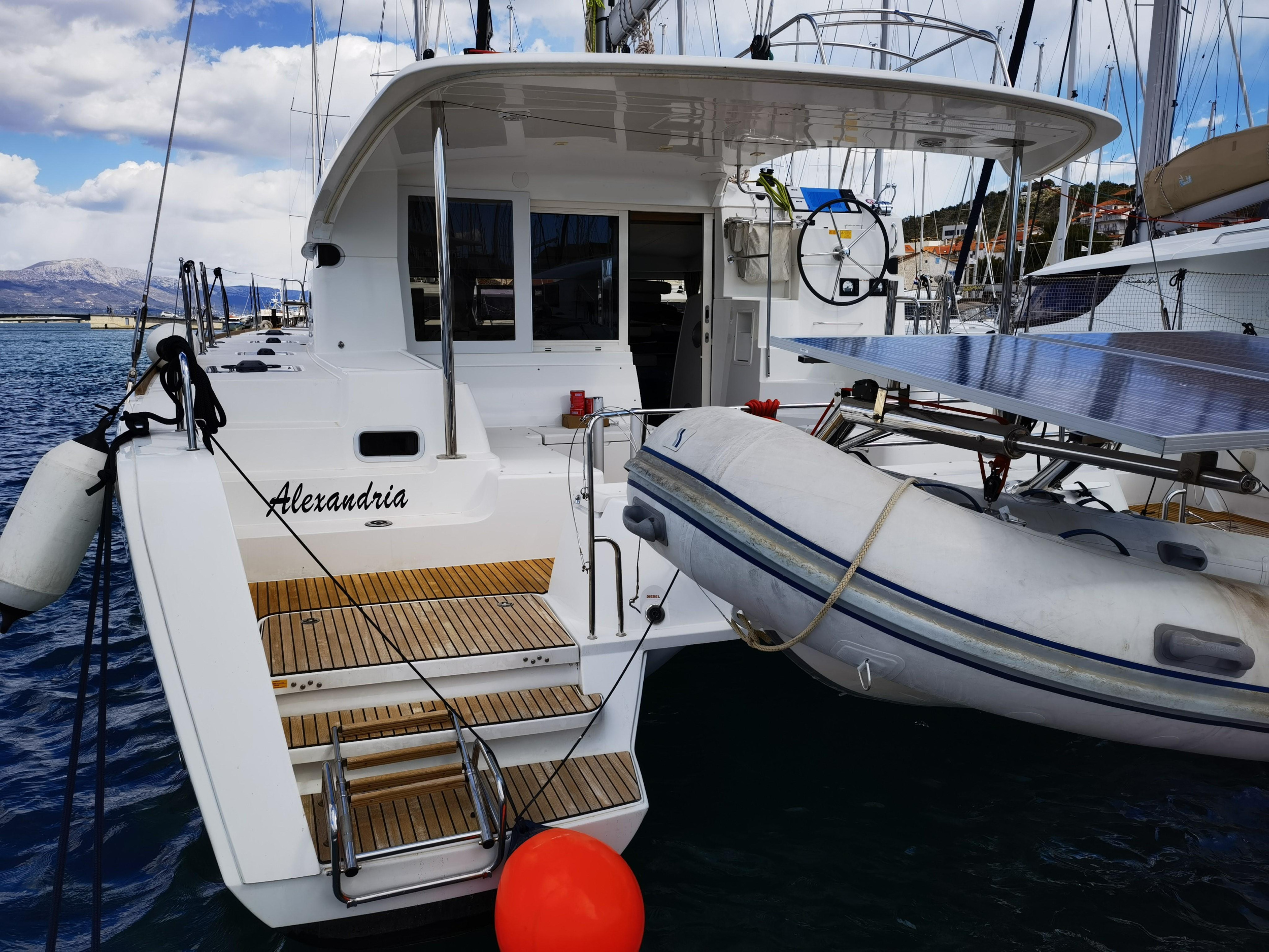 Lagoon 40 — photo 11