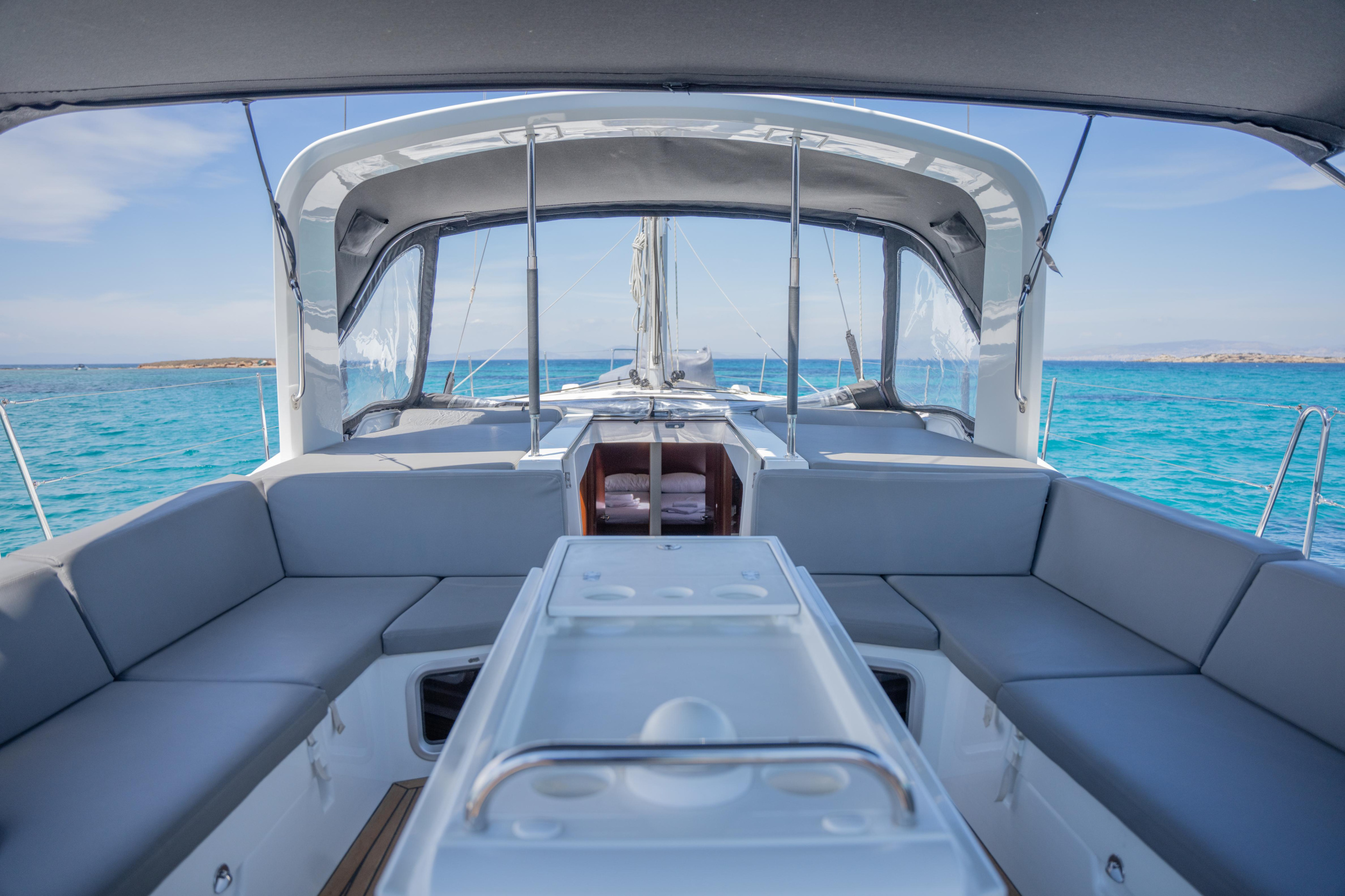 Oceanis 51.1 — photo 21