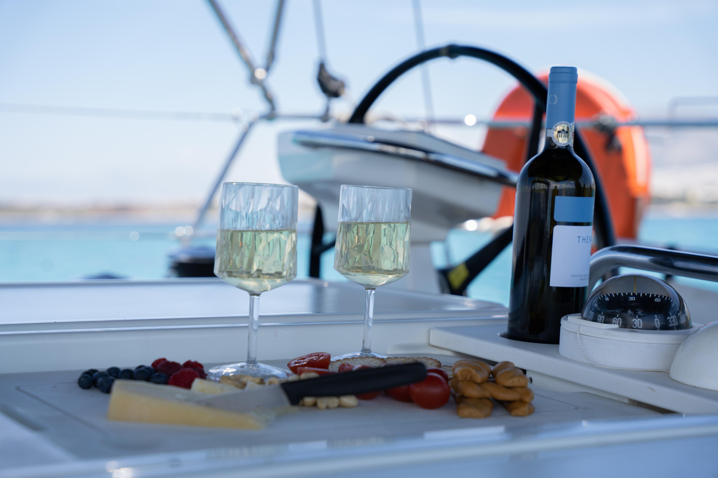 Oceanis 51.1 — photo 20