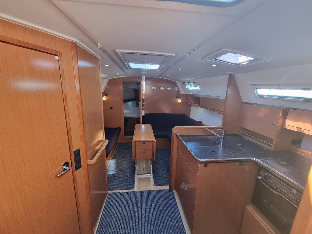 Bavaria 36 Cruiser — photo 7