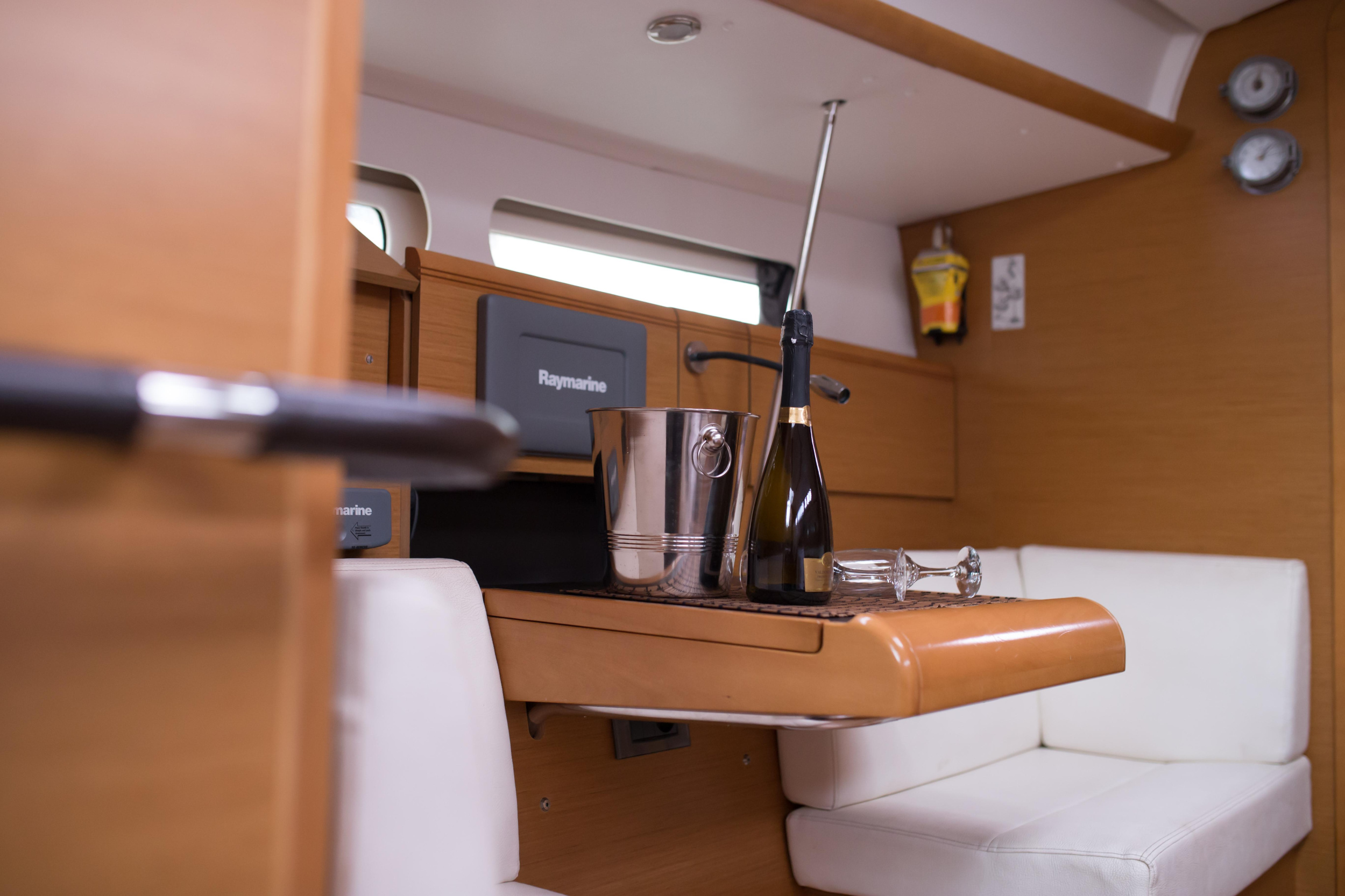 Sun Odyssey 409 — photo 34