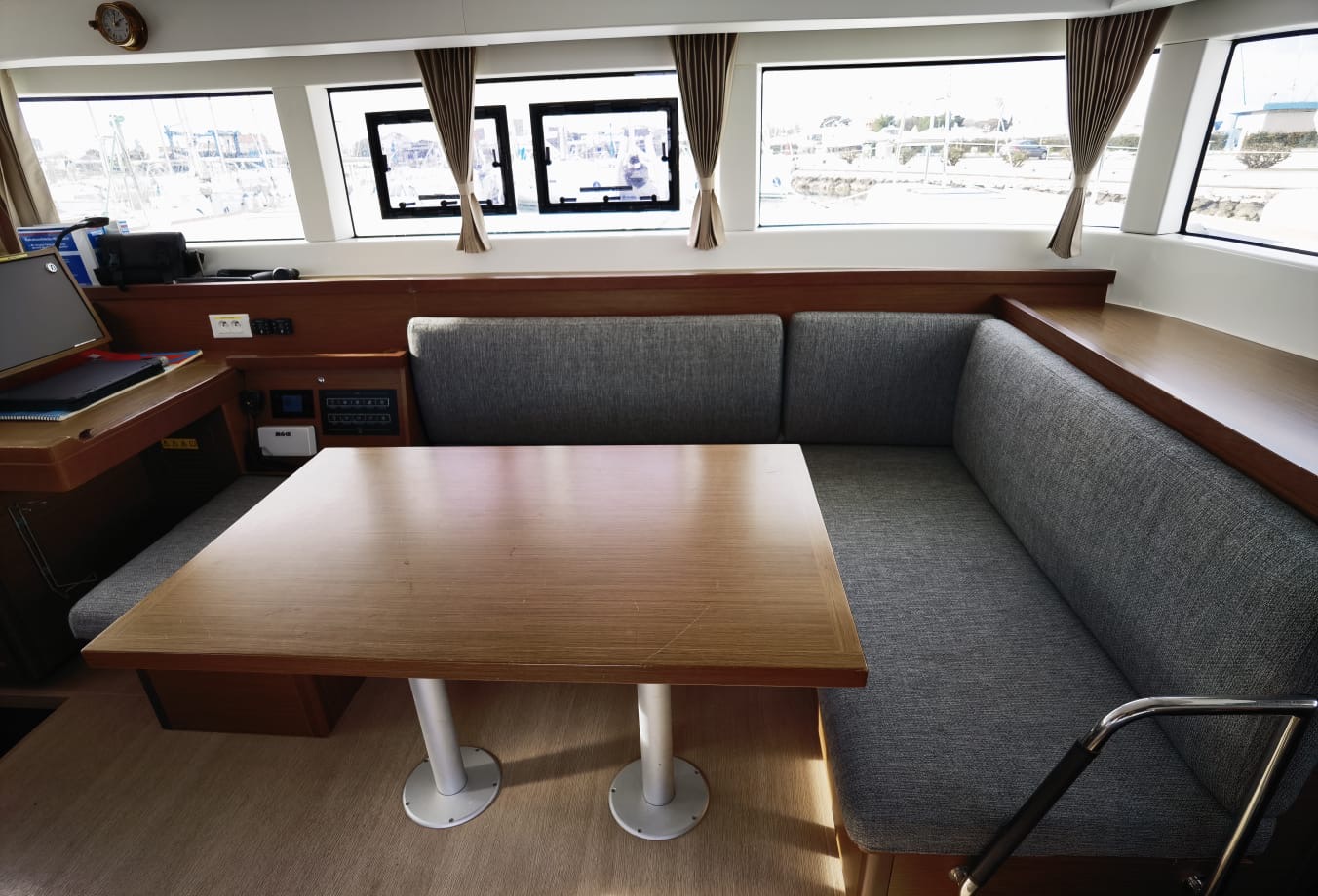 Lagoon 40 — photo 15