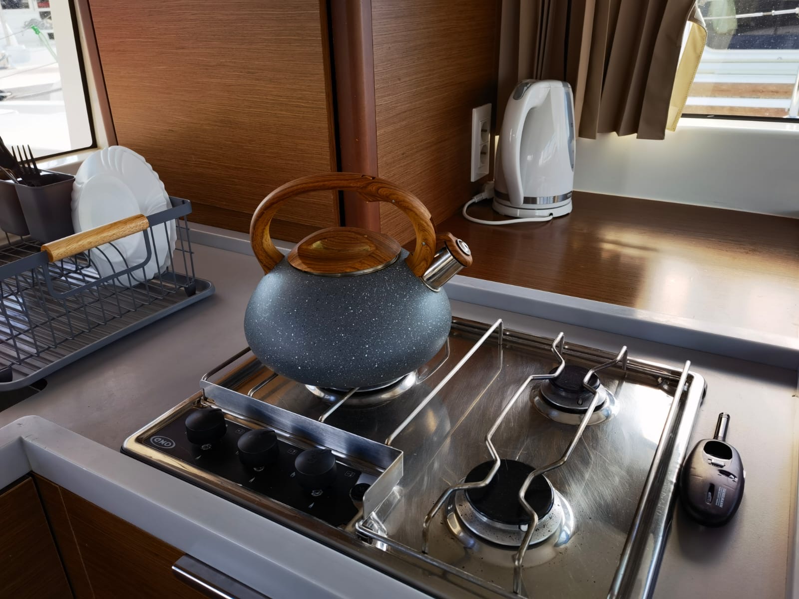 Lagoon 40 — photo 14