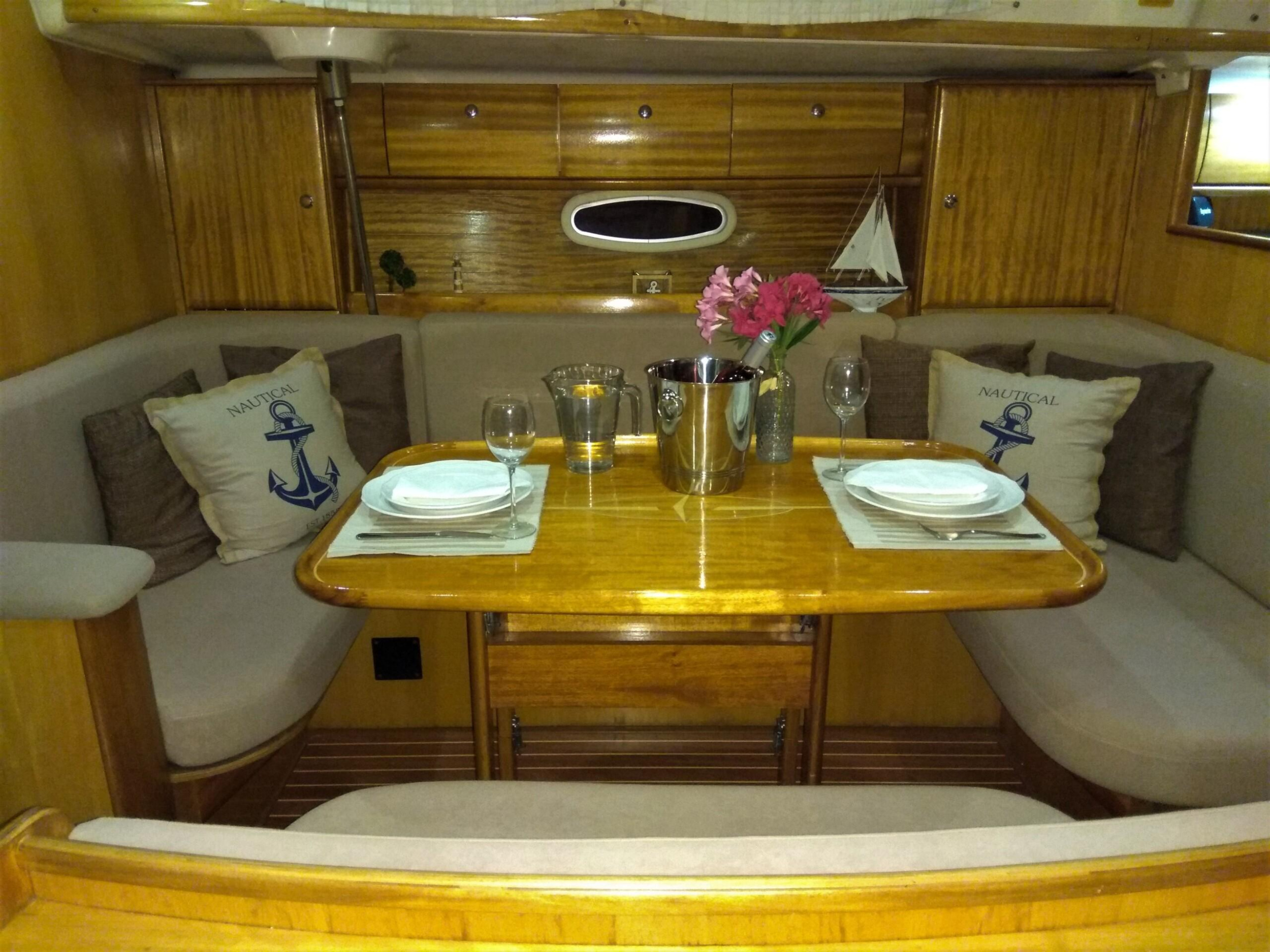 Bavaria 46 — photo 12