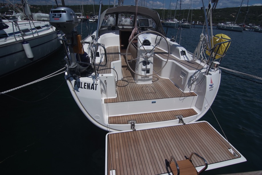 Bavaria Cruiser 33 — photo 9