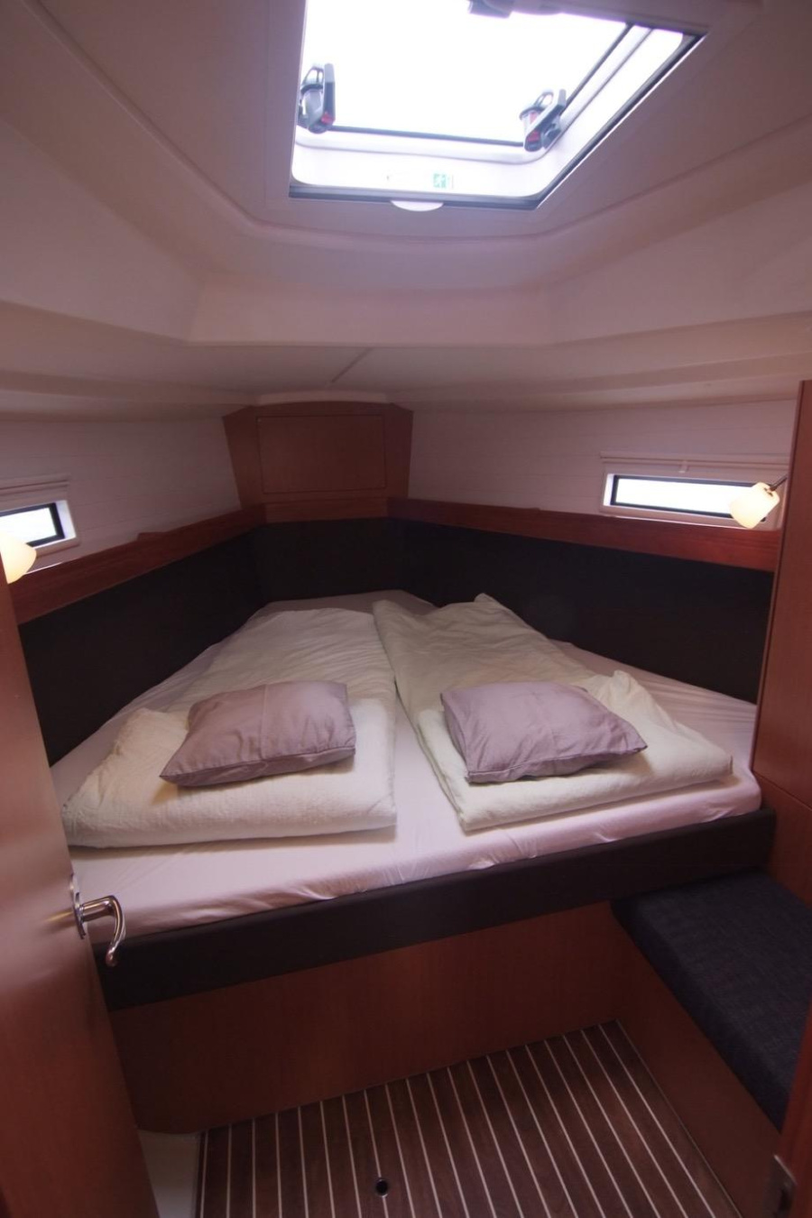 Bavaria Cruiser 37 — photo 2