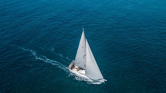 Sun Odyssey 440 — photo 11