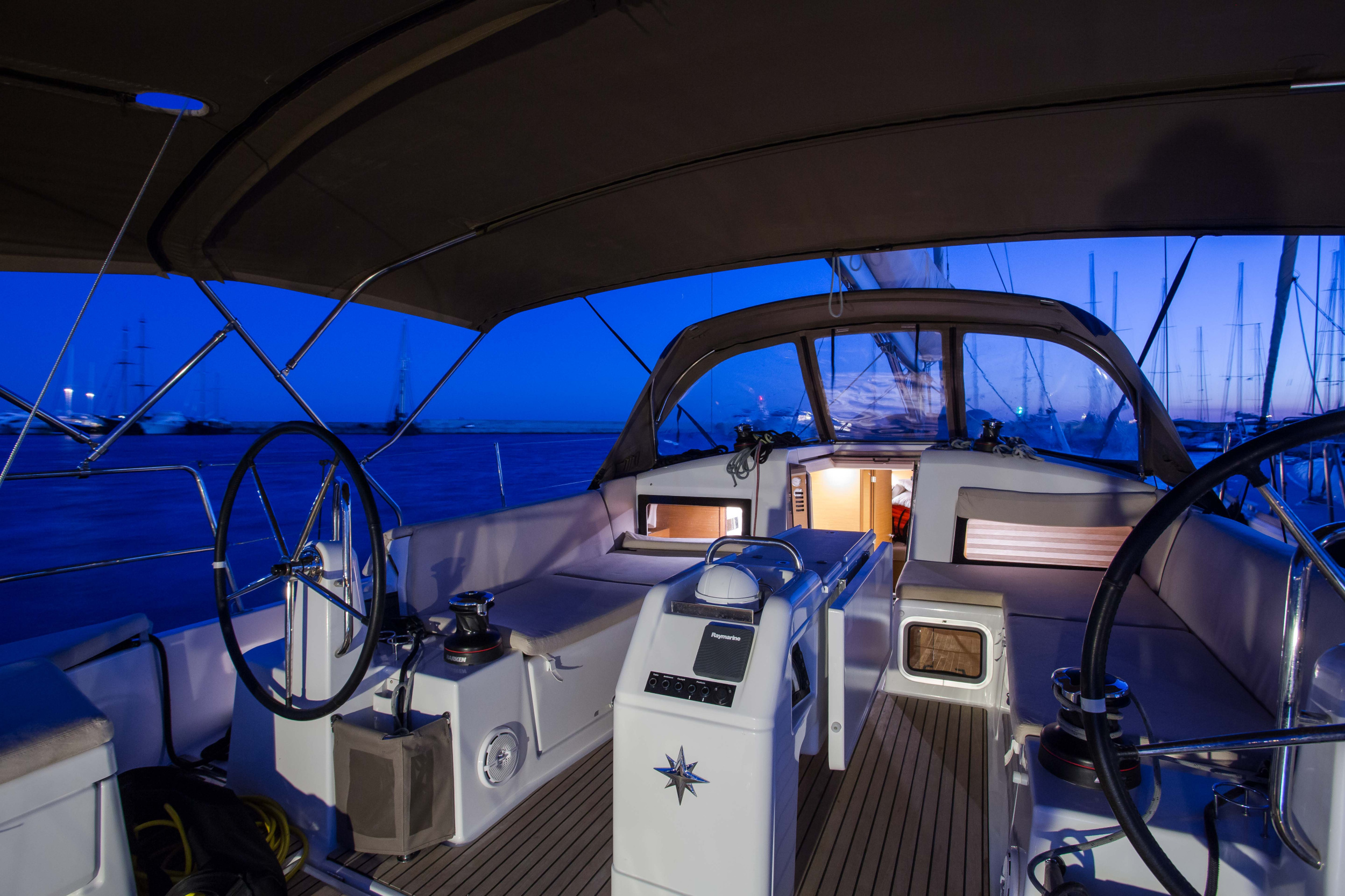 Sun Odyssey 440 — photo 5