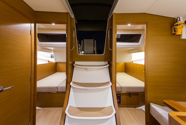 Sun Odyssey 440 — photo 2