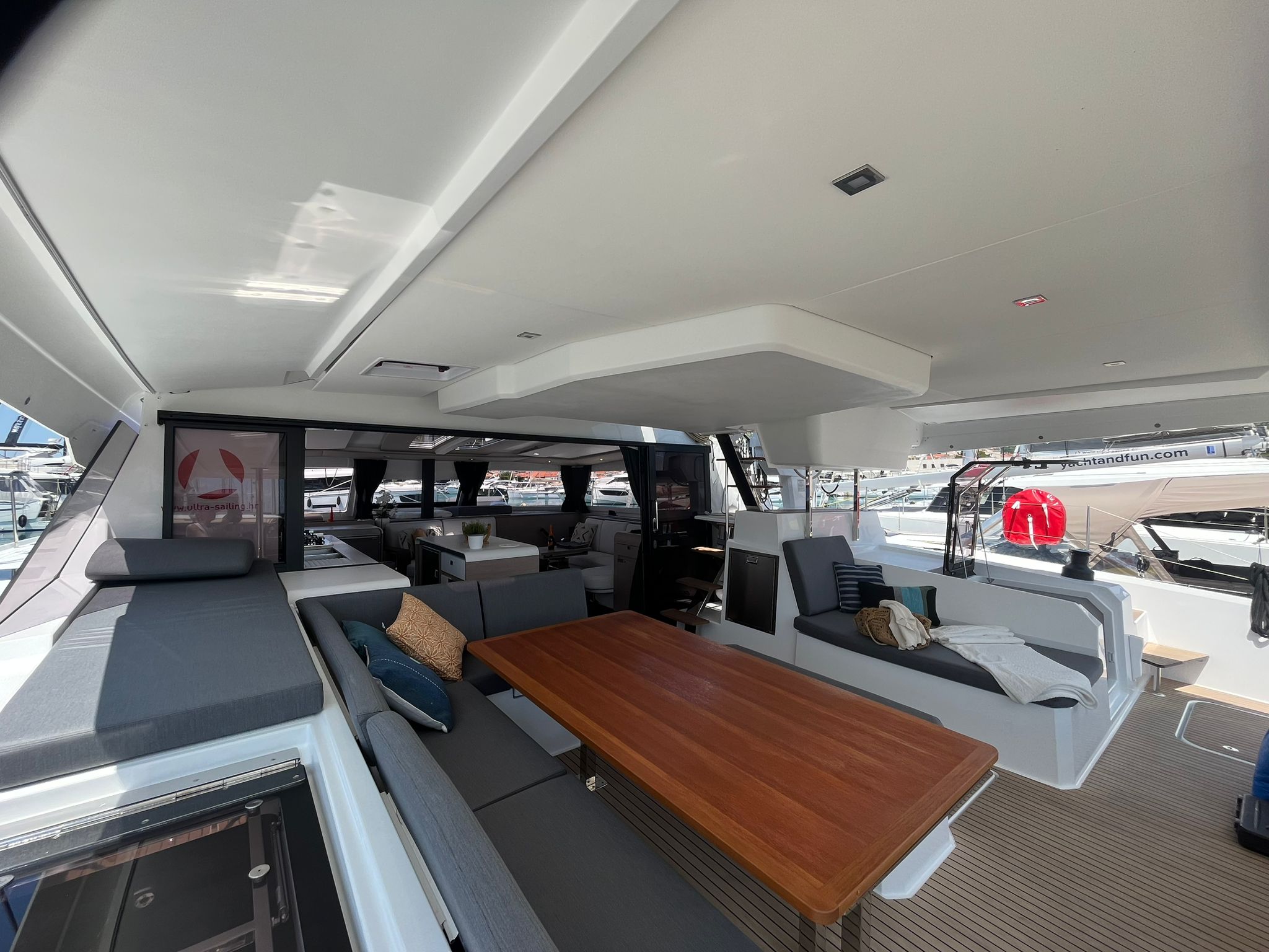 Aura 51 — photo 2