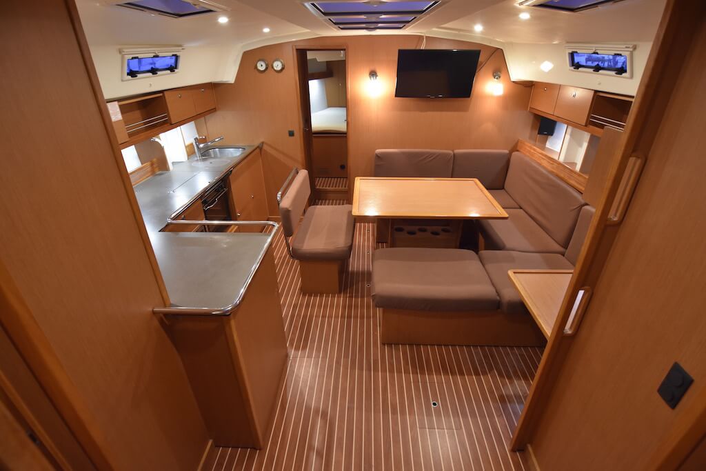 Bavaria Cruiser 45 — photo 16