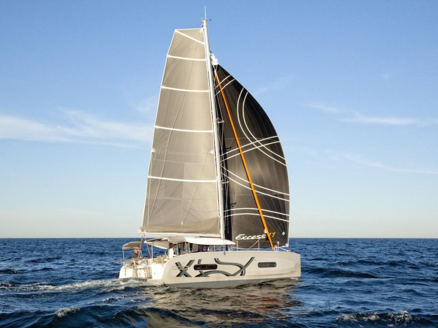 Photo #1 - EXCESS 11 (4 CAB) (CARAMELLO) en MARTINIQUE - LE MARIN - 27118