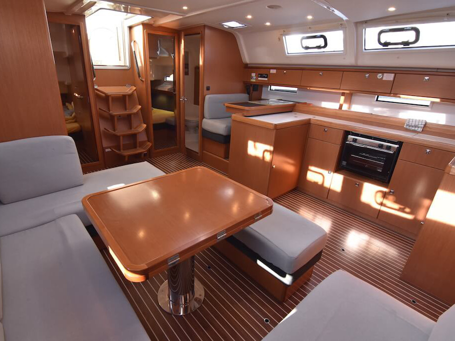 Bavaria Cruiser 51 — photo 15