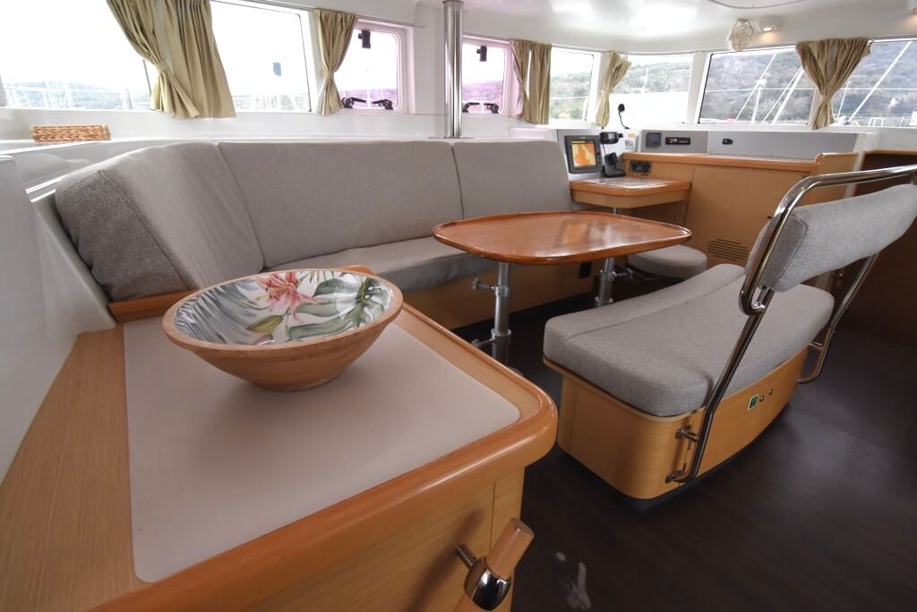 Lagoon 440 — photo 12