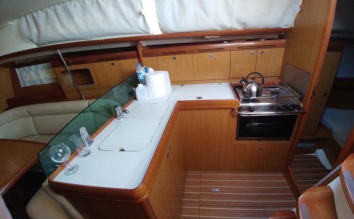 Sun Odyssey 36i — photo 9