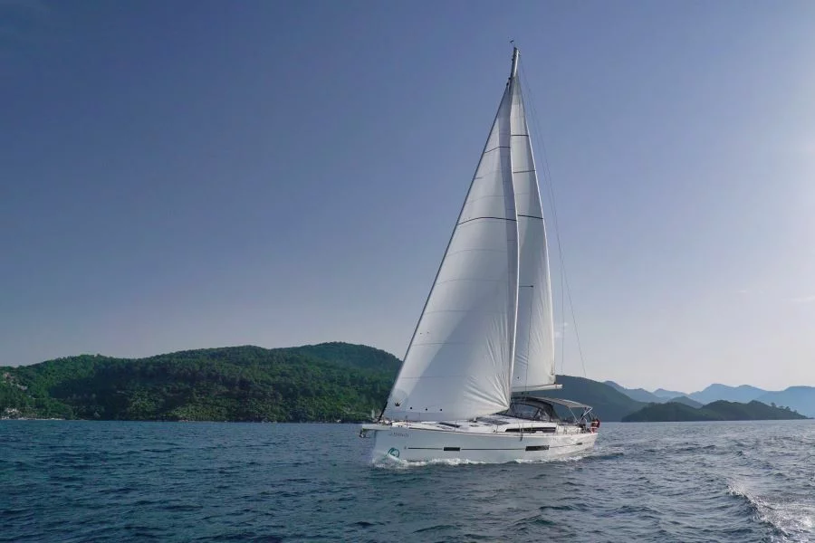 Dufour 520 Grand Large — photo 8