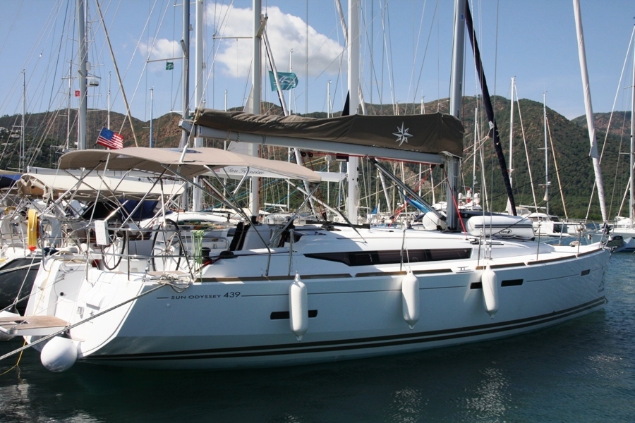 Sun Odyssey 439 — photo 28