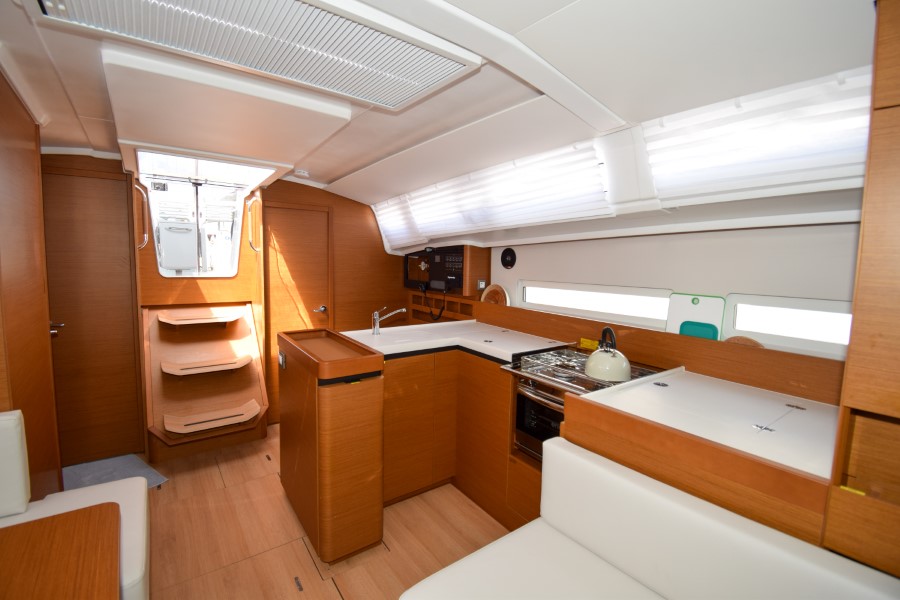 Sun Odyssey 410 — photo 26