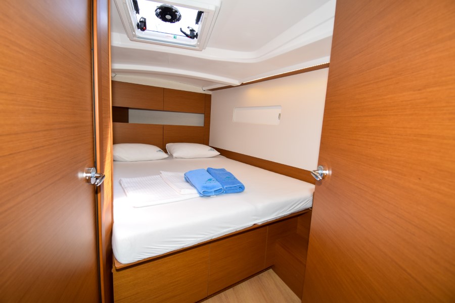 Sun Odyssey 410 — photo 23