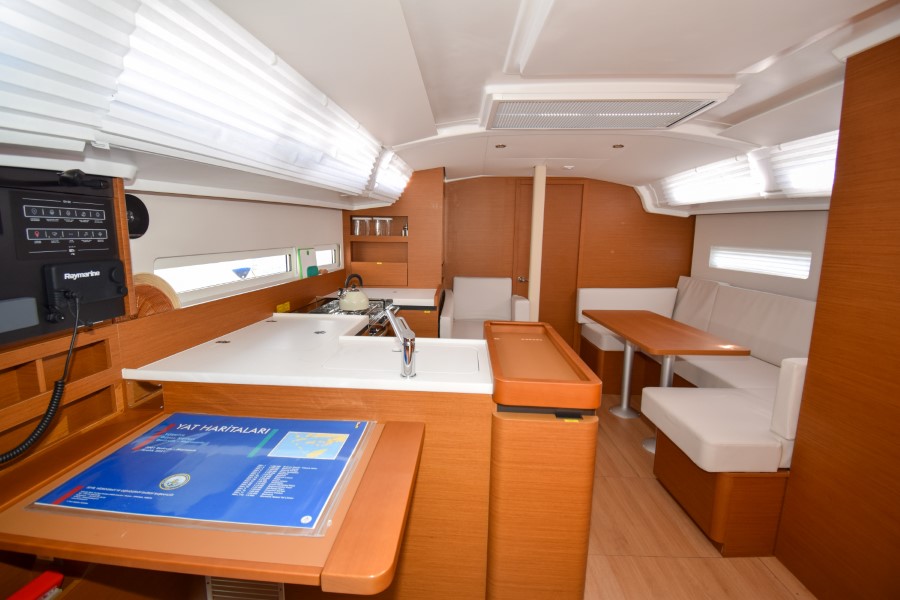 Sun Odyssey 410 — photo 42