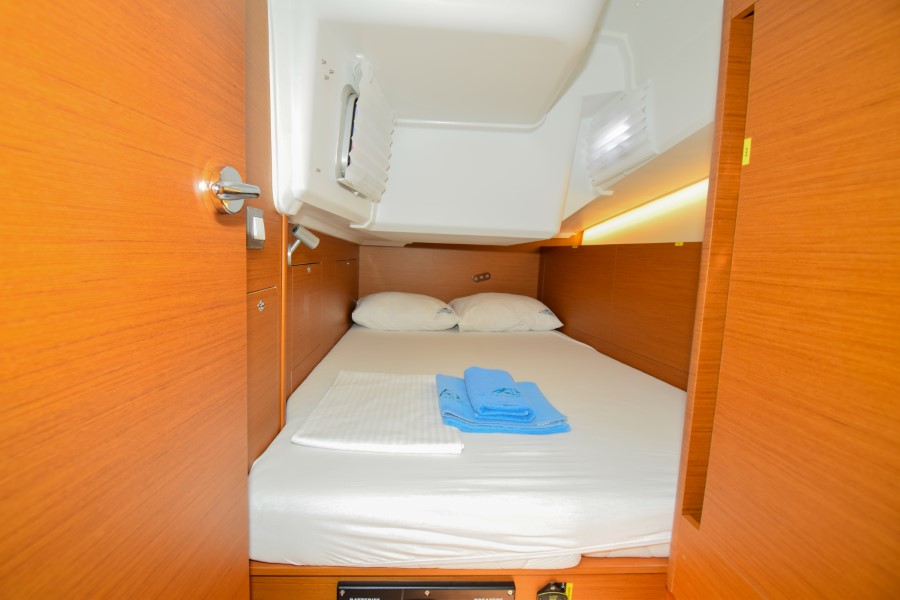 Sun Odyssey 410 — photo 25