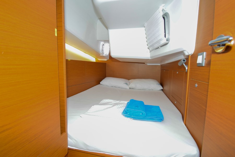 Sun Odyssey 410 — photo 31