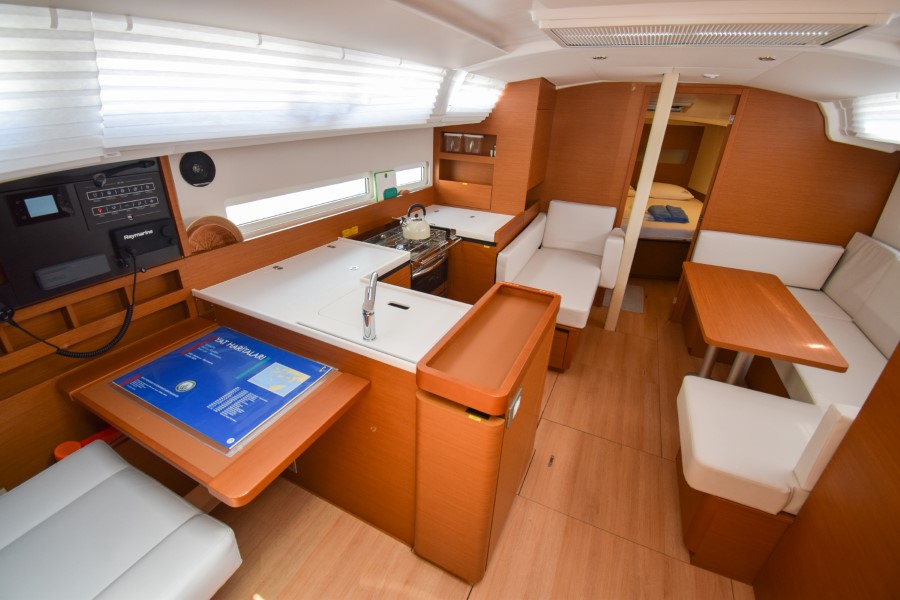 Sun Odyssey 410 — photo 28