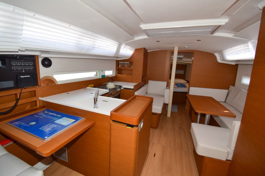 Sun Odyssey 410 — photo 6