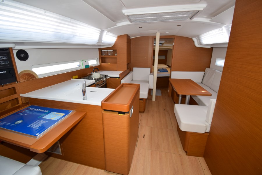 Sun Odyssey 410 — photo 12