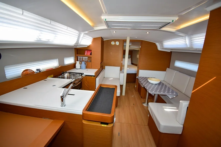 Sun Odyssey 410 — photo 16