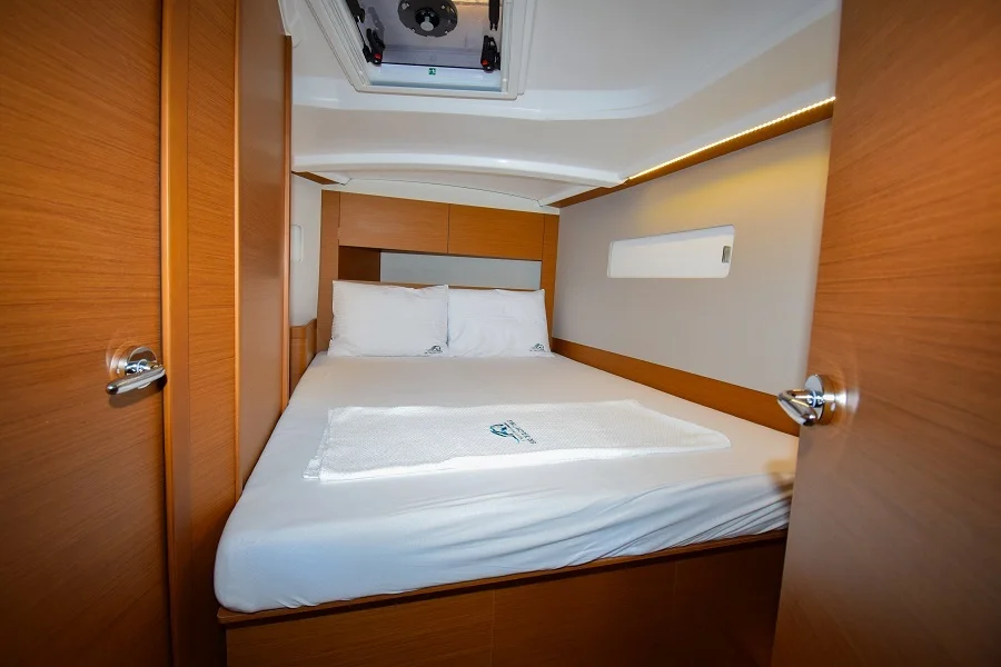 Sun Odyssey 410 — photo 14