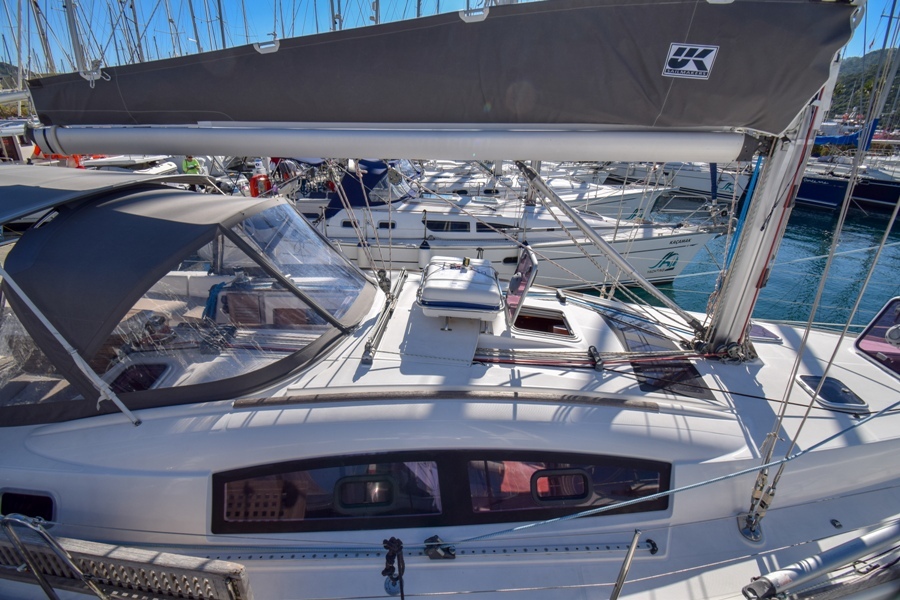 Oceanis 40 — photo 14