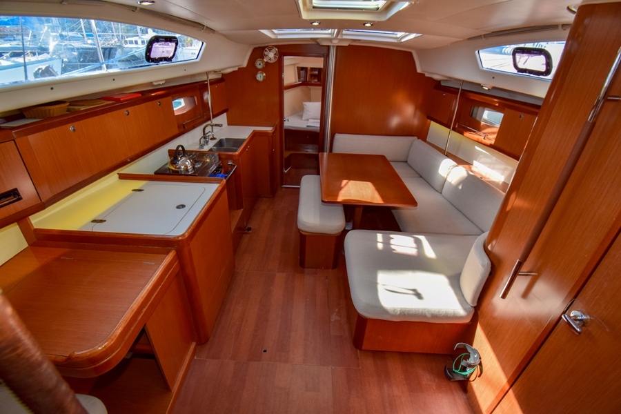 Oceanis 40 — photo 16